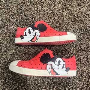 Disney x Native Red Mickey Jefferson Native Shoes in Kids Size 3